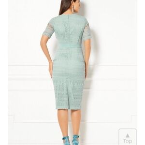 Light green Eva Mendes dress